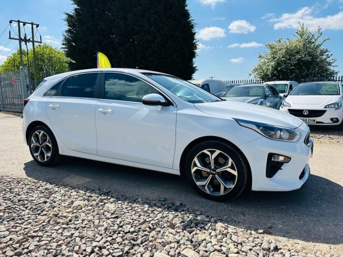 2025 Kia Ceed