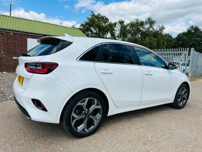 2025 Kia Ceed