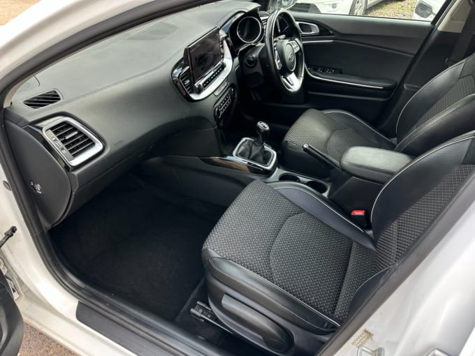 2025 Kia Ceed