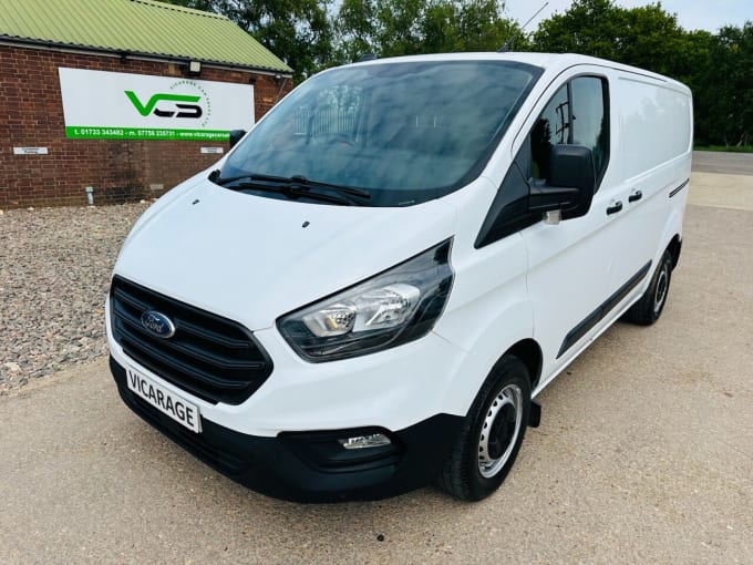 2025 Ford Transit Custom