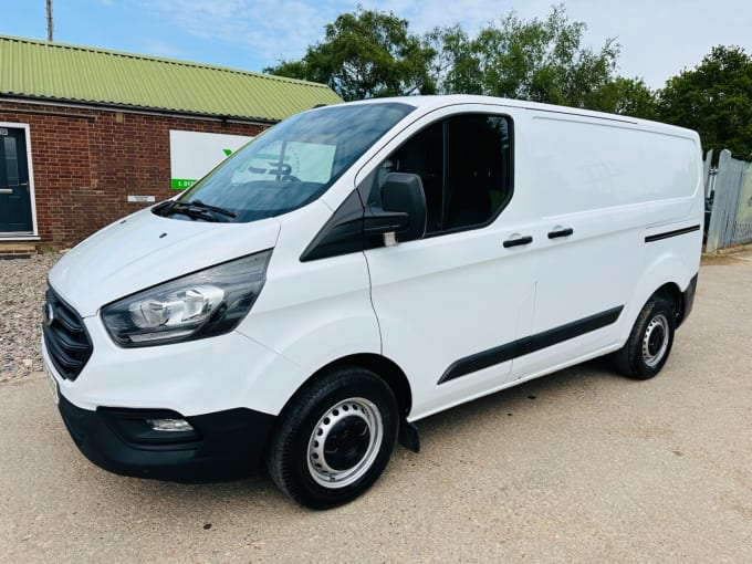 2025 Ford Transit Custom