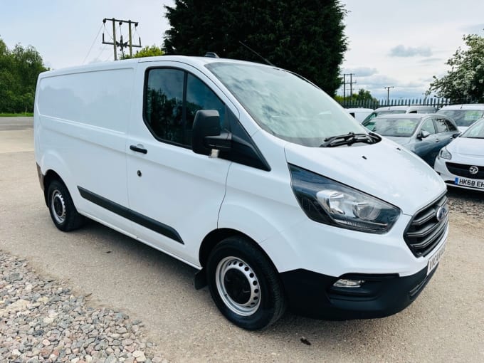 2025 Ford Transit Custom