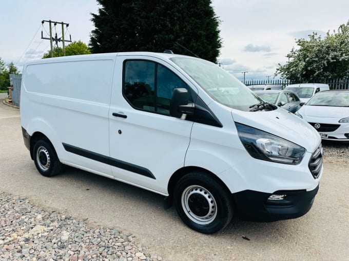2025 Ford Transit Custom
