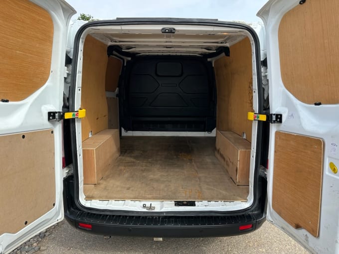 2025 Ford Transit Custom