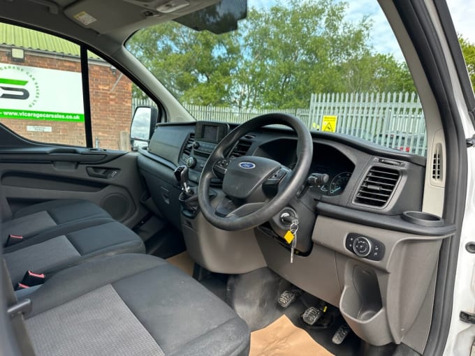 2025 Ford Transit Custom