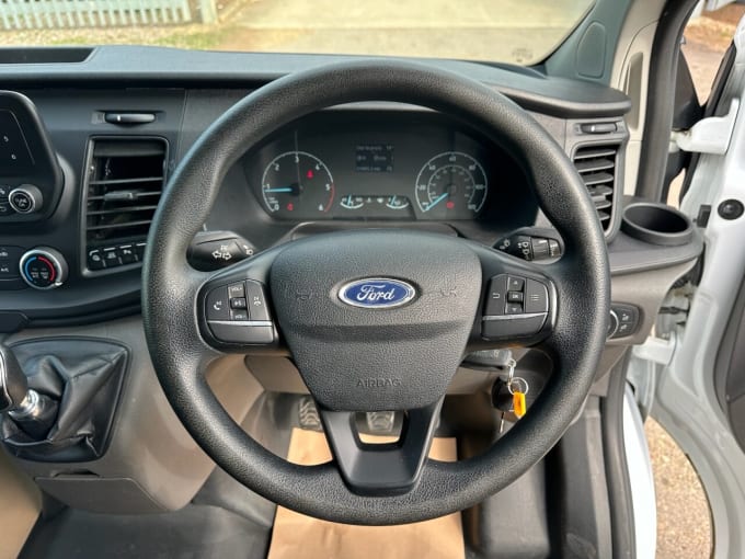 2025 Ford Transit Custom