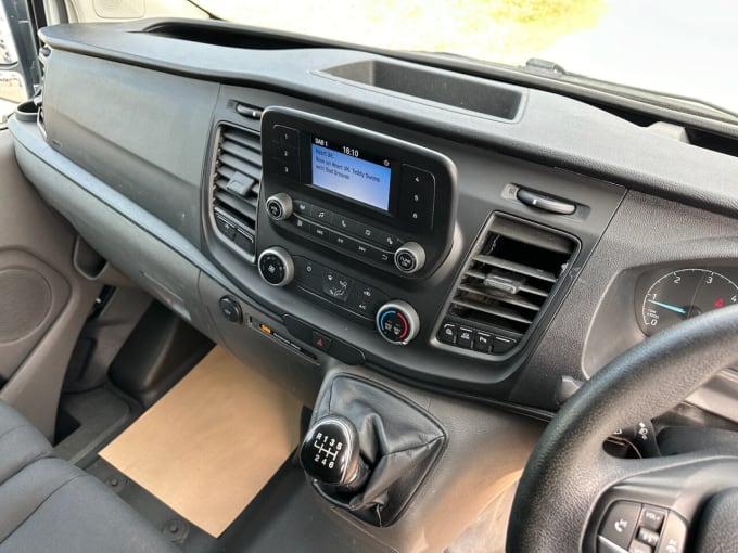 2025 Ford Transit Custom