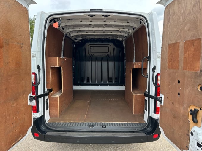 2025 Vauxhall Movano