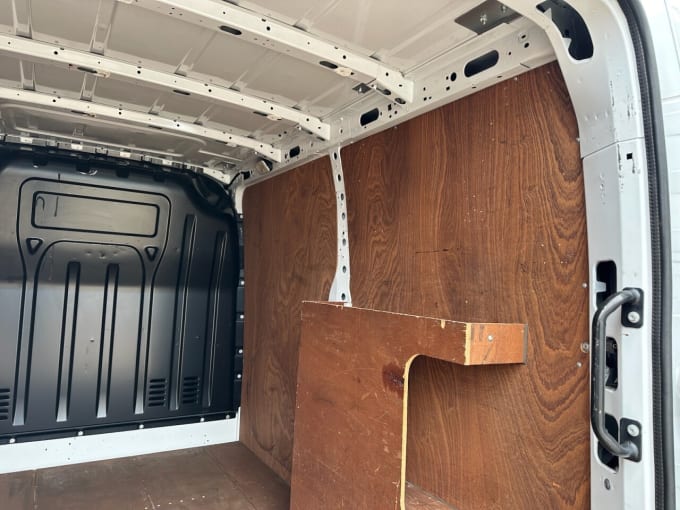 2025 Vauxhall Movano
