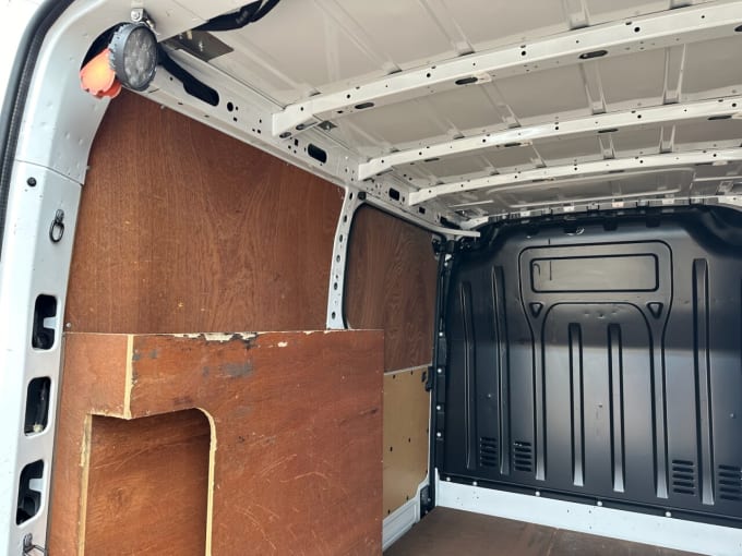 2025 Vauxhall Movano