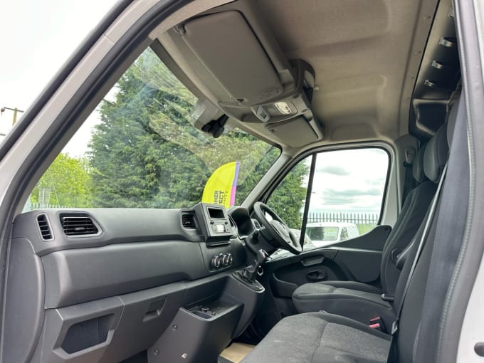 2025 Vauxhall Movano