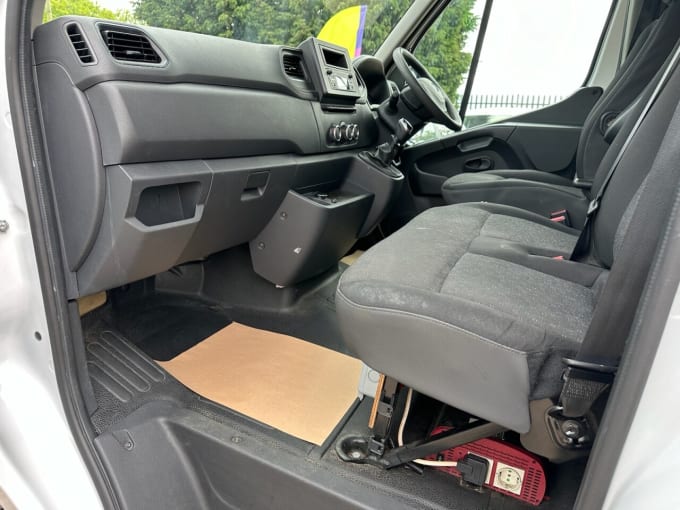 2025 Vauxhall Movano