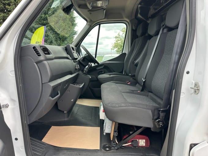 2025 Vauxhall Movano