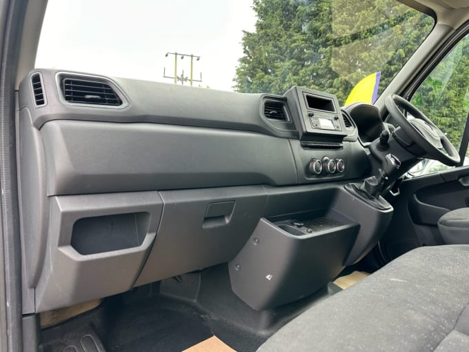 2025 Vauxhall Movano