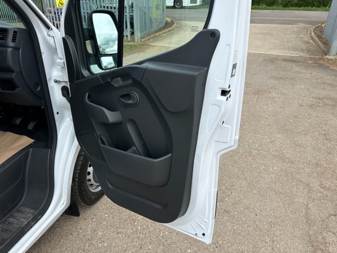 2025 Vauxhall Movano