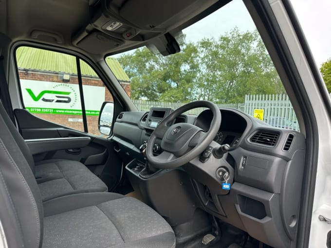 2025 Vauxhall Movano