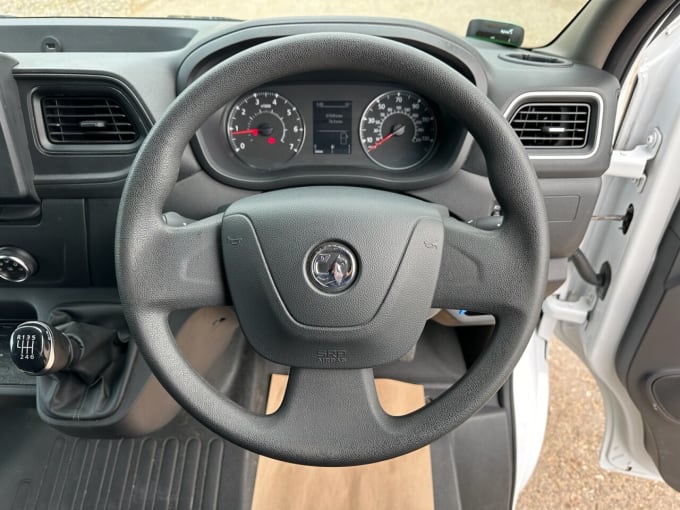 2025 Vauxhall Movano