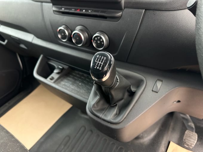2025 Vauxhall Movano