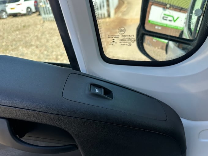2025 Citroen Relay