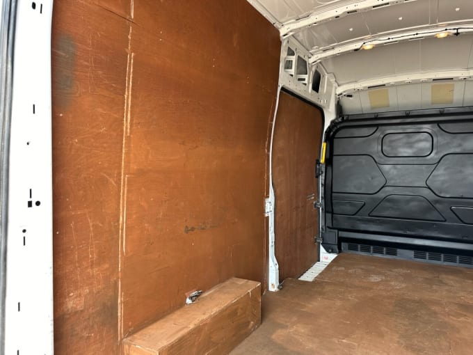 2025 Ford Transit