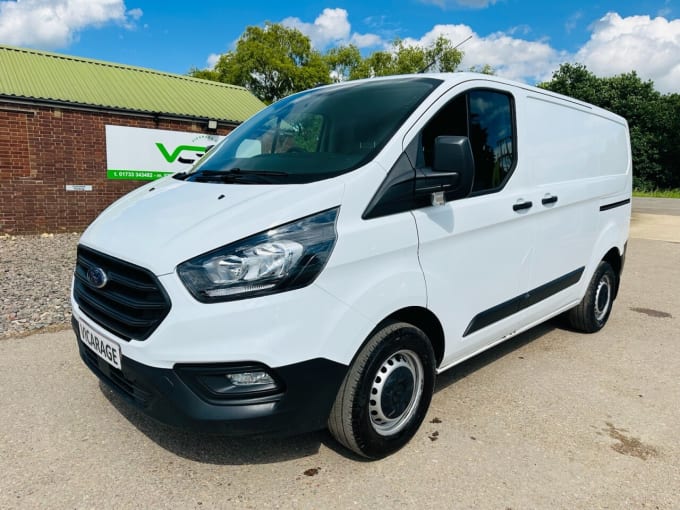 2025 Ford Transit Custom