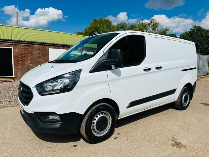 2025 Ford Transit Custom