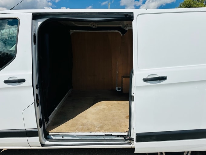 2025 Ford Transit Custom