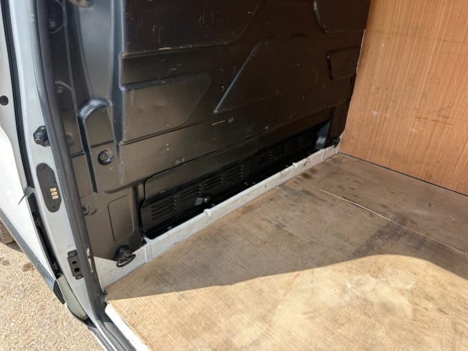 2025 Ford Transit Custom