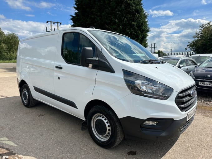2025 Ford Transit Custom