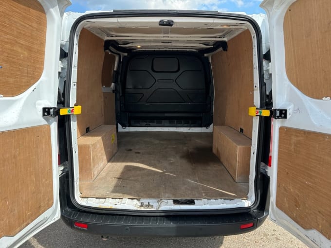 2025 Ford Transit Custom