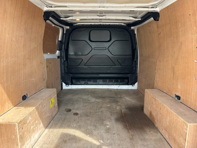 2025 Ford Transit Custom