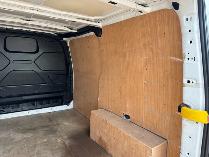 2025 Ford Transit Custom