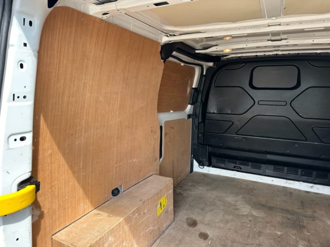 2025 Ford Transit Custom