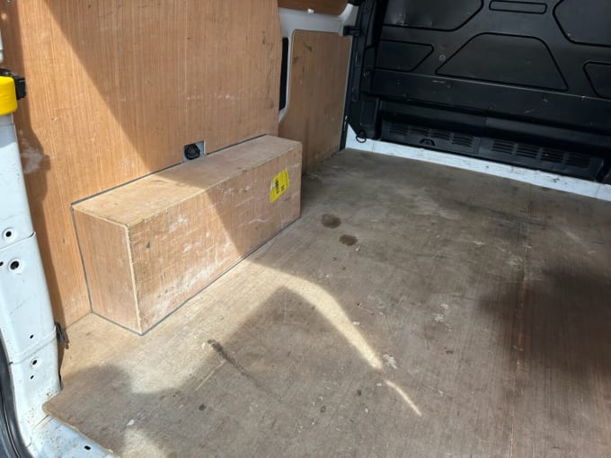 2025 Ford Transit Custom