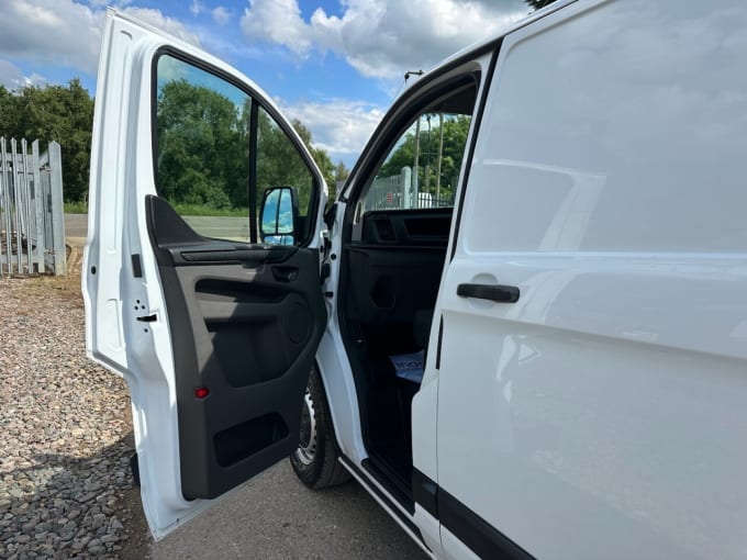 2025 Ford Transit Custom