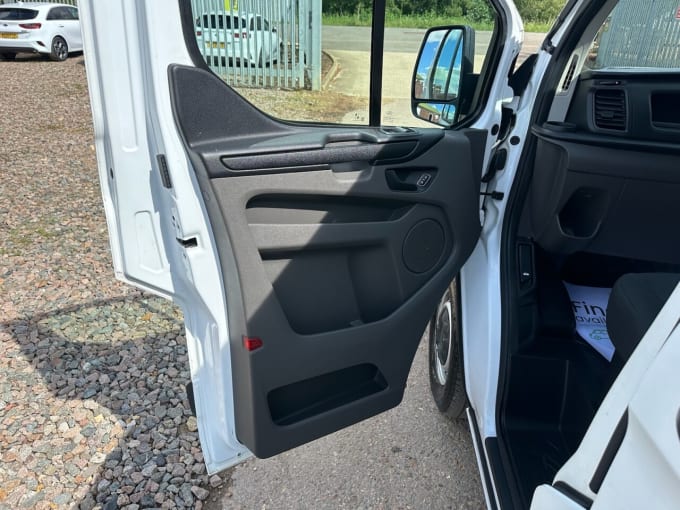 2025 Ford Transit Custom