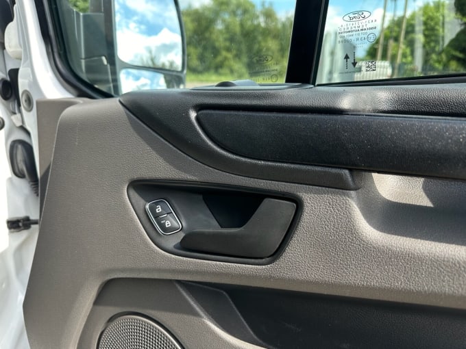 2025 Ford Transit Custom