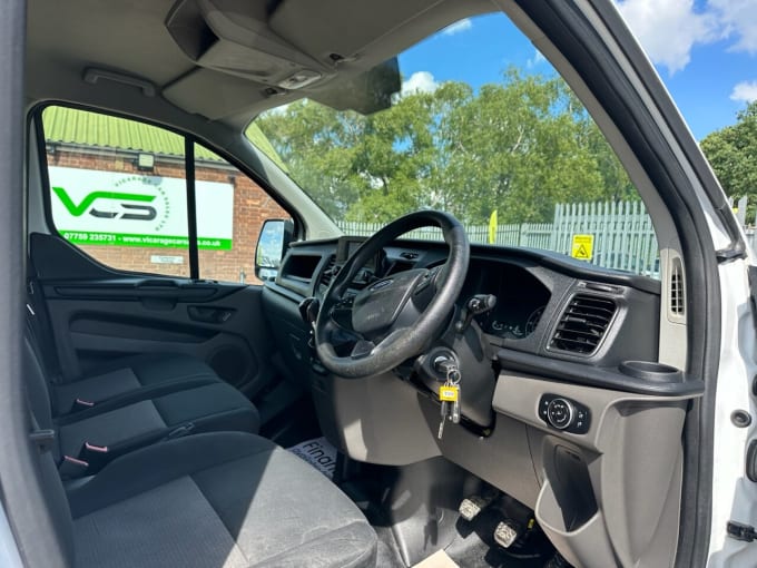 2025 Ford Transit Custom