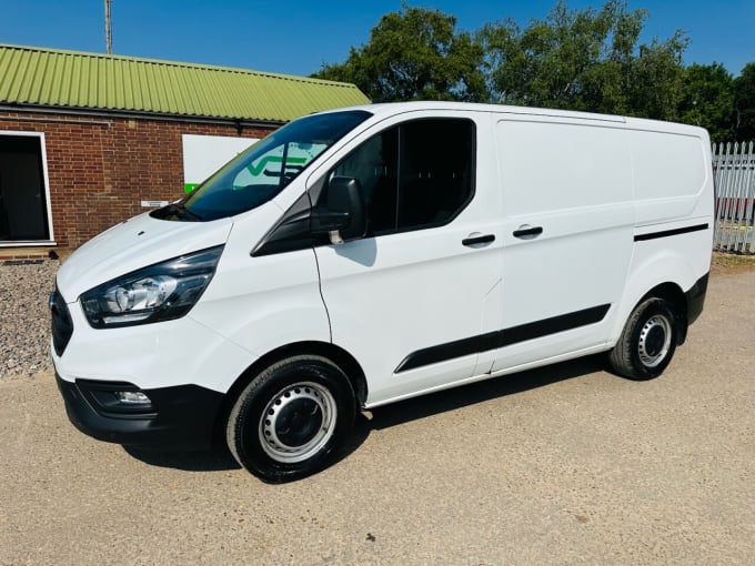 2025 Ford Transit Custom
