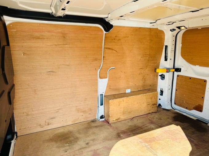 2025 Ford Transit Custom