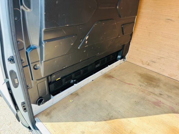 2025 Ford Transit Custom