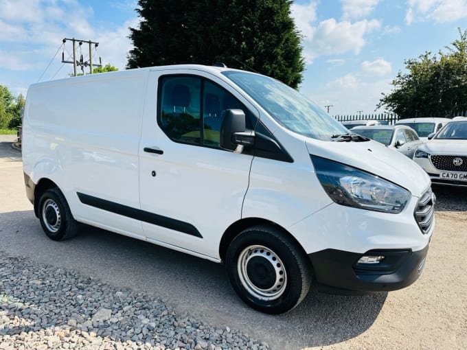 2025 Ford Transit Custom