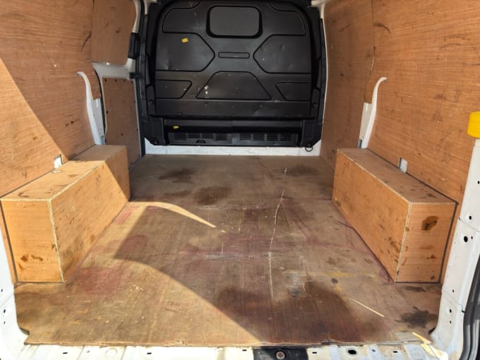 2025 Ford Transit Custom