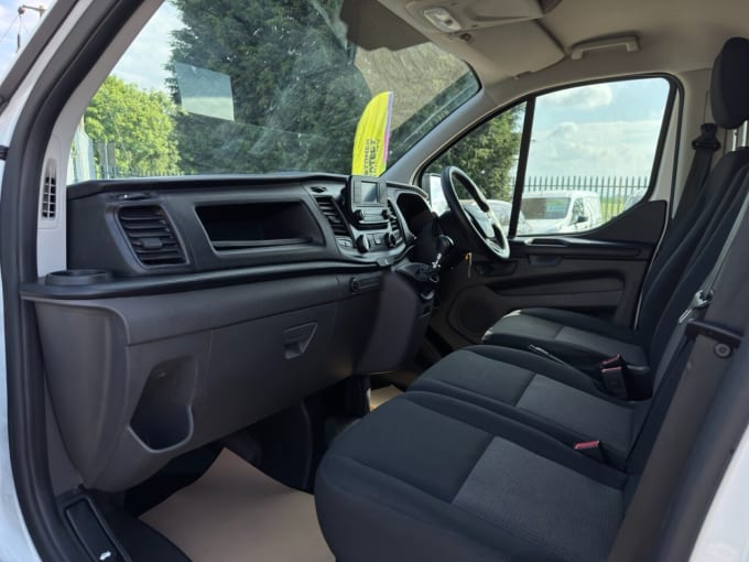 2025 Ford Transit Custom