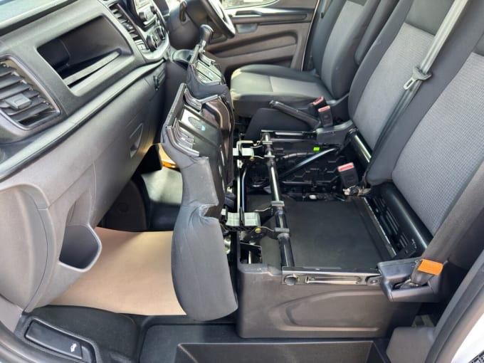 2025 Ford Transit Custom
