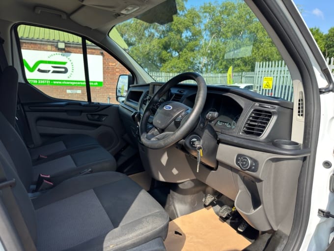 2025 Ford Transit Custom