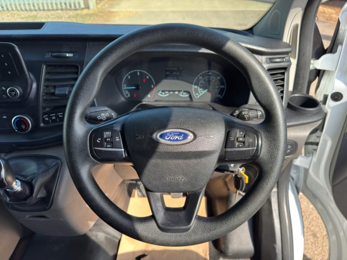 2025 Ford Transit Custom