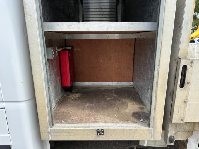 2025 Renault Master