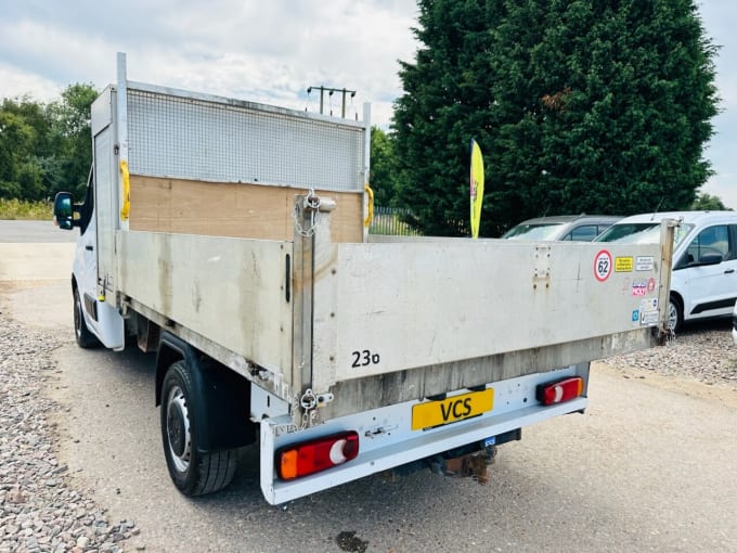 2025 Renault Master