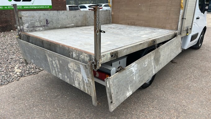 2025 Renault Master